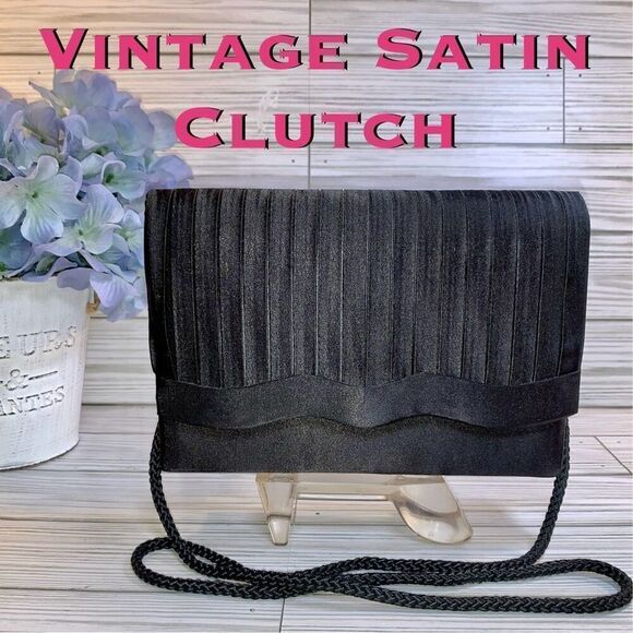 Vintage Black Shiny Soft Satin Clutch/Shoulder Bag w/ magnetic snap closure - Picture 1 of 9